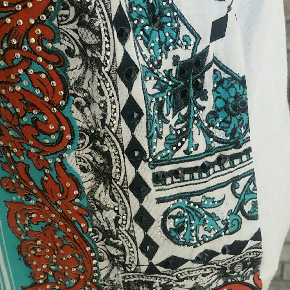 Vocal oversize v neck Aztec design women's shirt - Picture 7 of 8